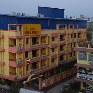 Matri Hotel & Banquets
